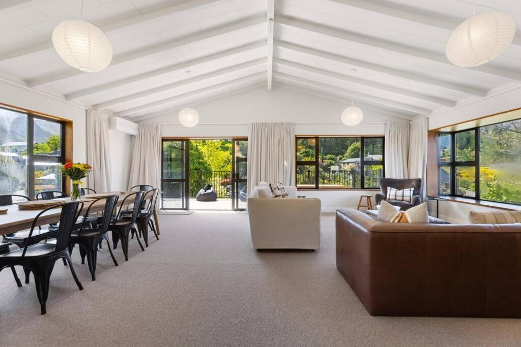 Peakview Lodge Wanaka Esterno foto